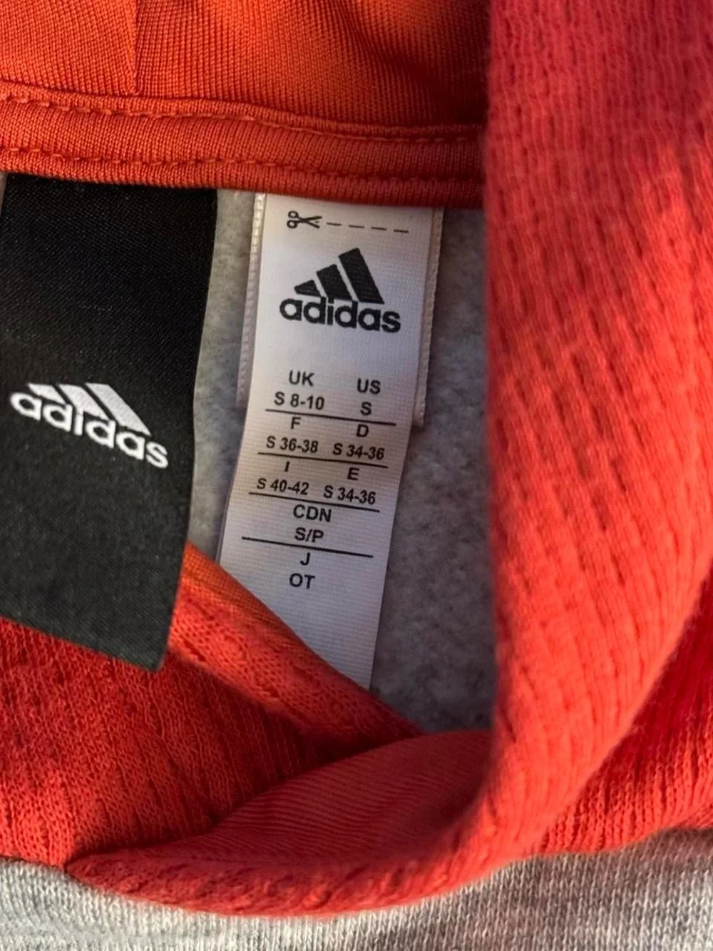 Adidas Grey Thick Tee With Red Hoodie & Sleeves Size Small